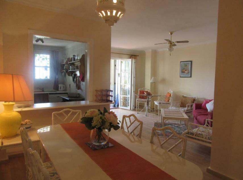 Apartment In El Paraiso - Near Puerto Banus Эстепона Экстерьер фото